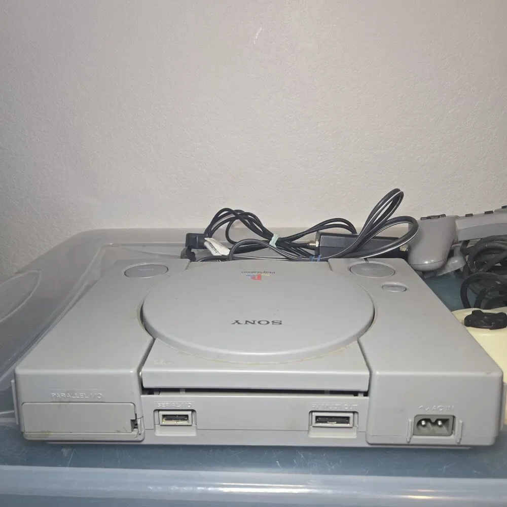 Sony PlayStation 1 PS1 Console SCPH-5501 w/ 2 Controllers & Road Rash Game WORKS